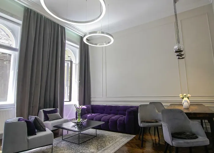 Apartament Opera With Free Parking, 2br2ba, Ac *