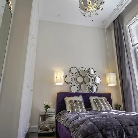 아파트 Opera With Free Parking, 2br2ba, Ac 부다페스트