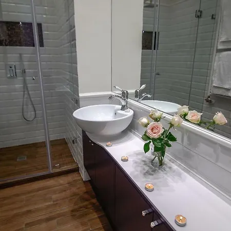 아파트 Opera With Free Parking, 2br2ba, Ac 부다페스트