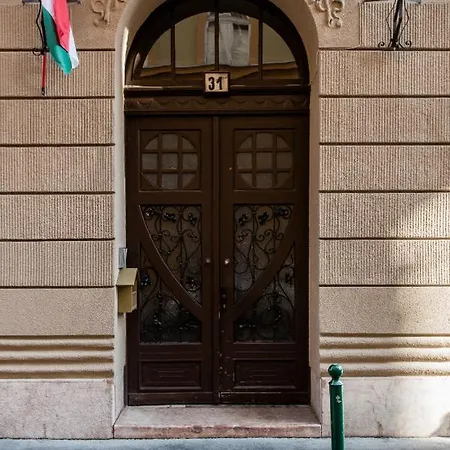 아파트 Opera With Free Parking, 2br2ba, Ac 부다페스트